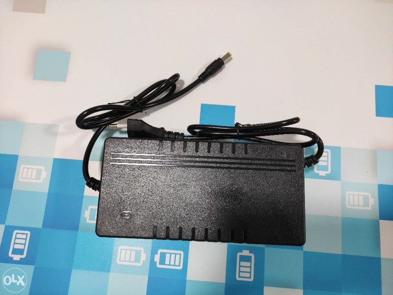 Punja? Li-Ion Baterija 29.4V 2A 7S Trotinet LI-ion