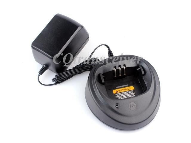Punjac za radio stanicu Motorola P020